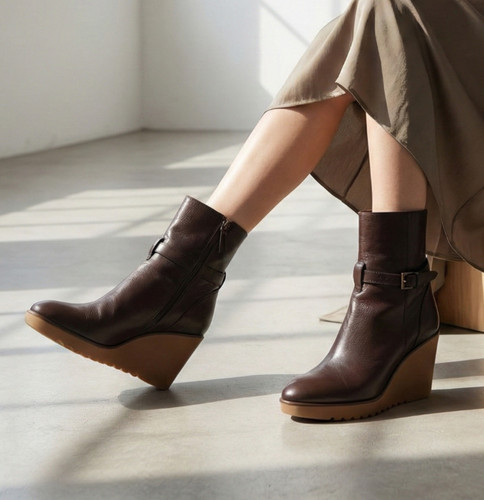 Chloe brown leather wedge - brown,